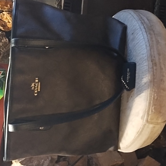 Coach purse - Picture 1 of 4